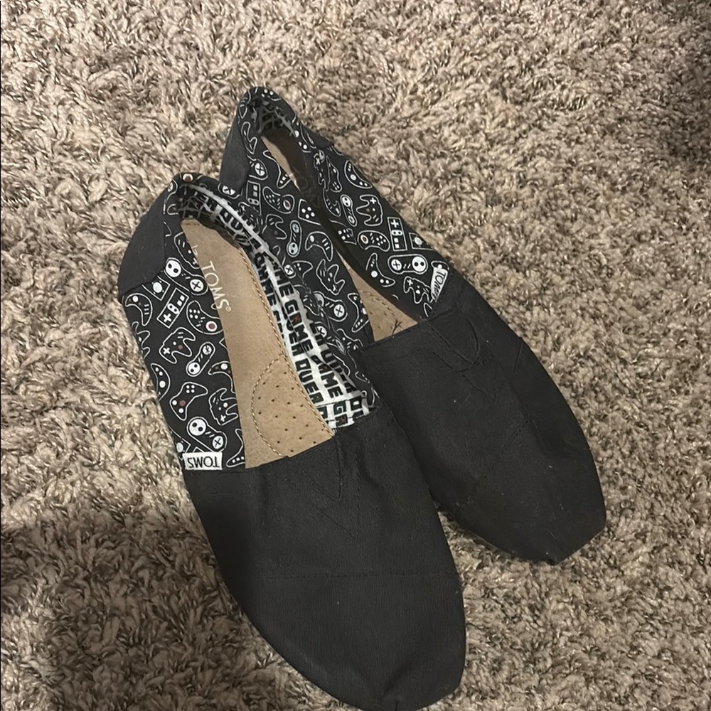 Toms Black Casual Slip-Ons